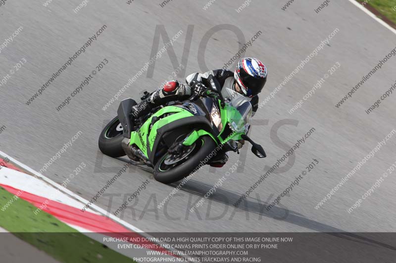 march 2010;motorbikes;no limits;peter wileman photography;portimao;portugal;trackday;trackday digital images