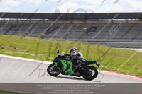 march-2010;motorbikes;no-limits;peter-wileman-photography;portimao;portugal;trackday;trackday-digital-images