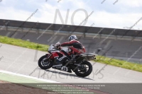 march-2010;motorbikes;no-limits;peter-wileman-photography;portimao;portugal;trackday;trackday-digital-images