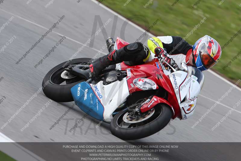 march 2010;motorbikes;no limits;peter wileman photography;portimao;portugal;trackday;trackday digital images