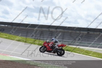 march-2010;motorbikes;no-limits;peter-wileman-photography;portimao;portugal;trackday;trackday-digital-images