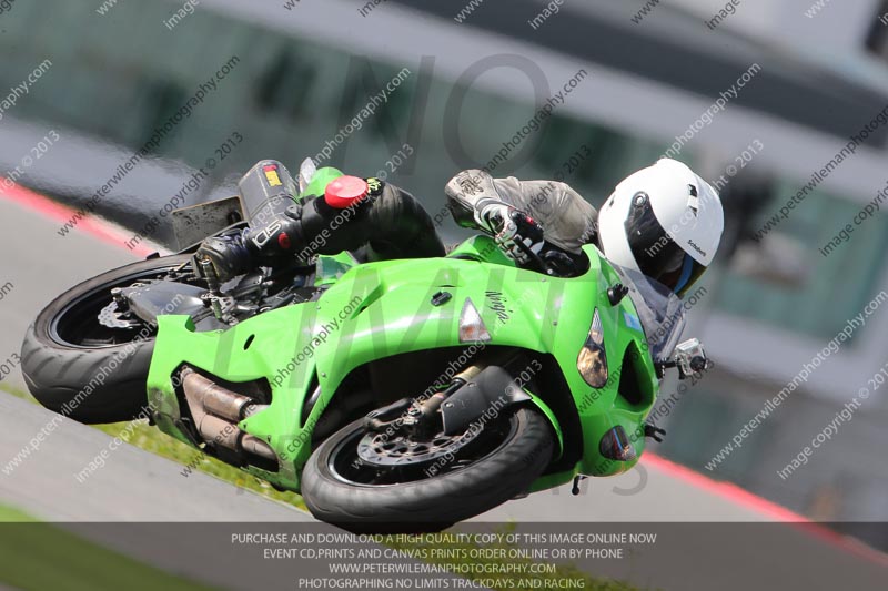 march 2010;motorbikes;no limits;peter wileman photography;portimao;portugal;trackday;trackday digital images