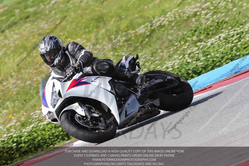 march 2010;motorbikes;no limits;peter wileman photography;portimao;portugal;trackday;trackday digital images