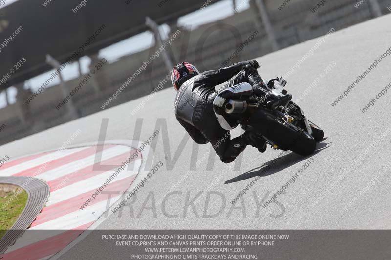 march 2010;motorbikes;no limits;peter wileman photography;portimao;portugal;trackday;trackday digital images