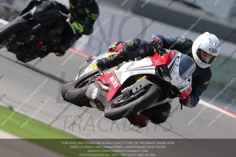 march 2010;motorbikes;no limits;peter wileman photography;portimao;portugal;trackday;trackday digital images