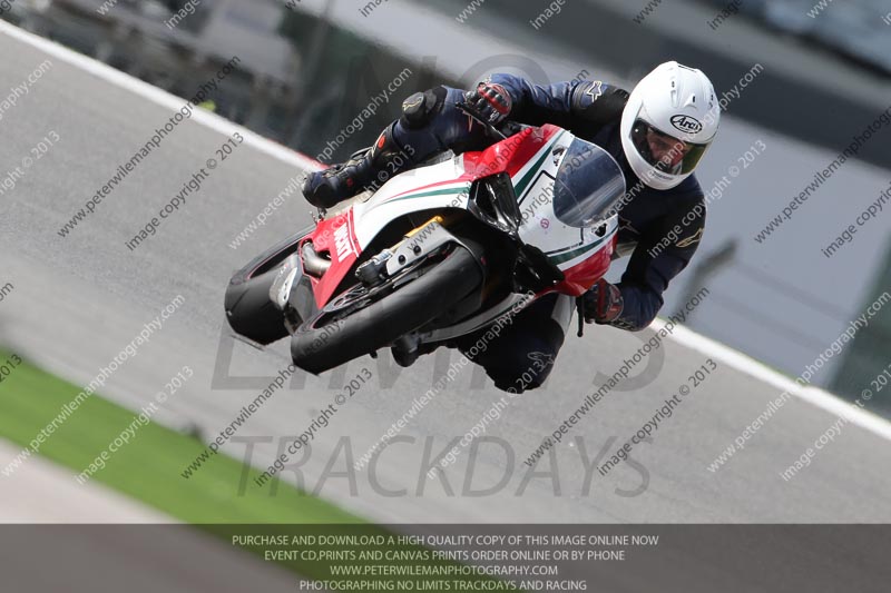 march 2010;motorbikes;no limits;peter wileman photography;portimao;portugal;trackday;trackday digital images