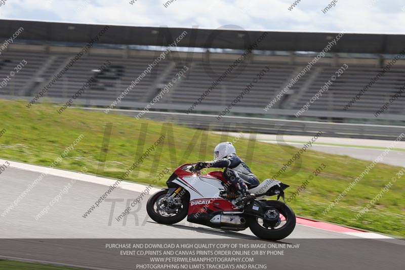 march 2010;motorbikes;no limits;peter wileman photography;portimao;portugal;trackday;trackday digital images