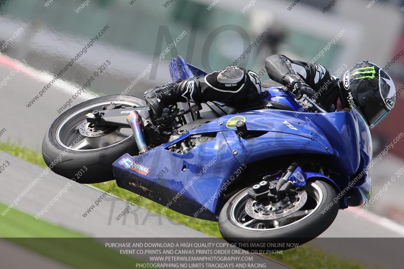 march 2010;motorbikes;no limits;peter wileman photography;portimao;portugal;trackday;trackday digital images