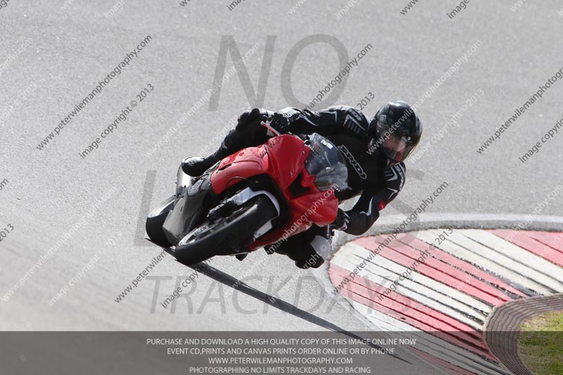 march 2010;motorbikes;no limits;peter wileman photography;portimao;portugal;trackday;trackday digital images