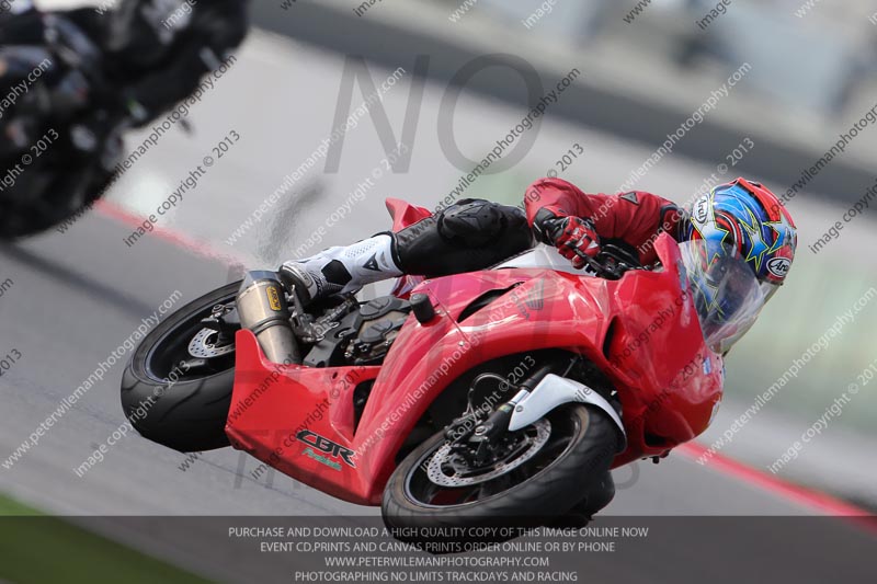 march 2010;motorbikes;no limits;peter wileman photography;portimao;portugal;trackday;trackday digital images