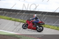 march-2010;motorbikes;no-limits;peter-wileman-photography;portimao;portugal;trackday;trackday-digital-images
