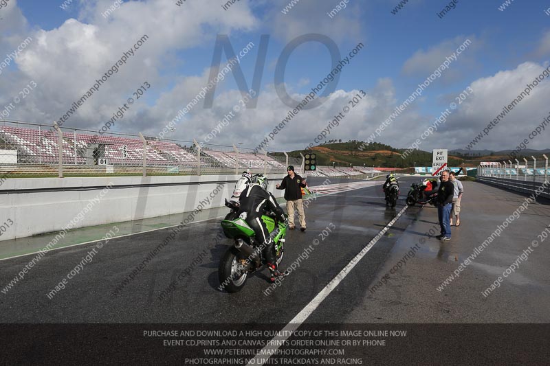 march 2010;motorbikes;no limits;peter wileman photography;portimao;portugal;trackday;trackday digital images