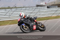 1000 Newcomers Black/Silver Bikes