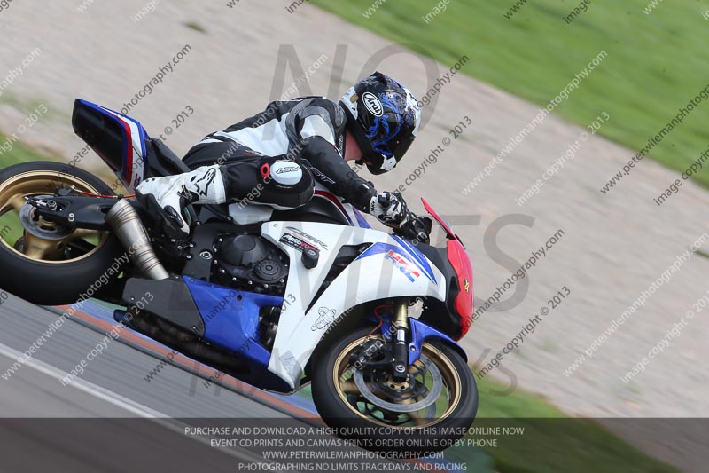 may 2013;motorbikes;no limits;peter wileman photography;portugal;trackday digital images;valencia
