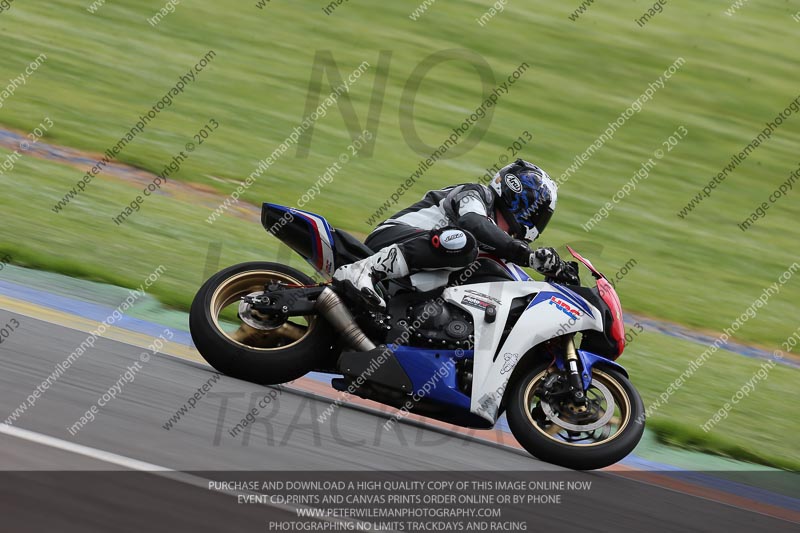 may 2013;motorbikes;no limits;peter wileman photography;portugal;trackday digital images;valencia