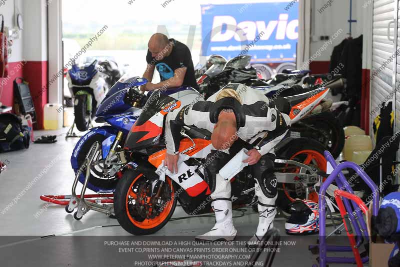 may 2013;motorbikes;no limits;peter wileman photography;portugal;trackday digital images;valencia