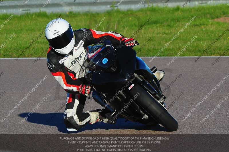Rockingham no limits trackday;enduro digital images;event digital images;eventdigitalimages;no limits trackdays;peter wileman photography;racing digital images;rockingham raceway northamptonshire;rockingham trackday photographs;trackday digital images;trackday photos