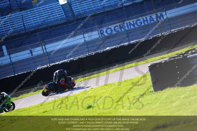 Rockingham no limits trackday;enduro digital images;event digital images;eventdigitalimages;no limits trackdays;peter wileman photography;racing digital images;rockingham raceway northamptonshire;rockingham trackday photographs;trackday digital images;trackday photos