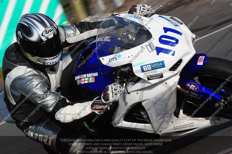 enduro digital images;event digital images;eventdigitalimages;no limits trackdays;oulton no limits trackday;oulton park cheshire;oulton trackday photographs;peter wileman photography;racing digital images;trackday digital images;trackday photos