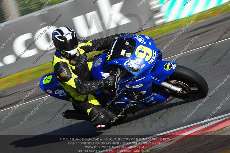enduro digital images;event digital images;eventdigitalimages;no limits trackdays;oulton no limits trackday;oulton park cheshire;oulton trackday photographs;peter wileman photography;racing digital images;trackday digital images;trackday photos