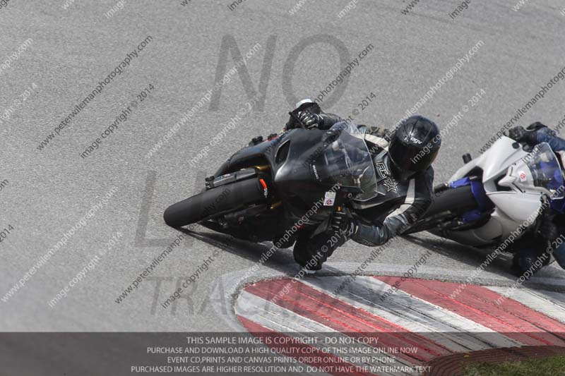 motorbikes;no limits;october 2013;peter wileman photography;portimao;portugal;trackday digital images