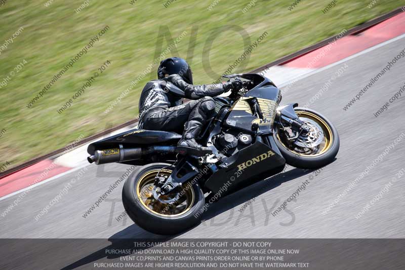 motorbikes;no limits;october 2013;peter wileman photography;portimao;portugal;trackday digital images