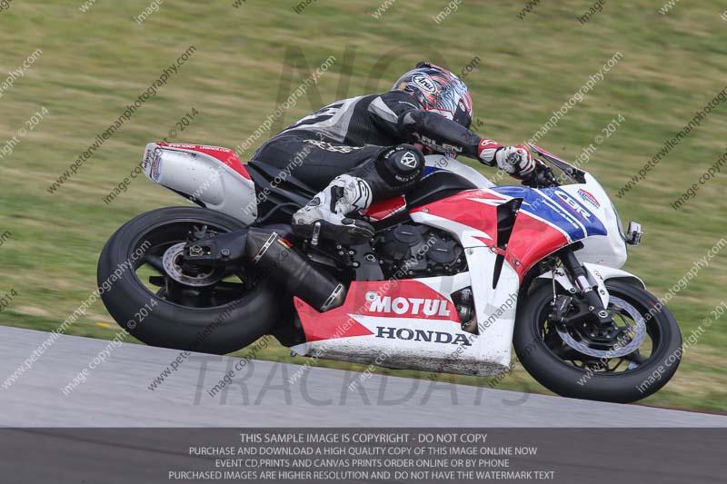 motorbikes;no limits;october 2013;peter wileman photography;portimao;portugal;trackday digital images