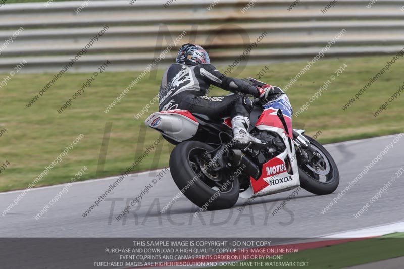 motorbikes;no limits;october 2013;peter wileman photography;portimao;portugal;trackday digital images
