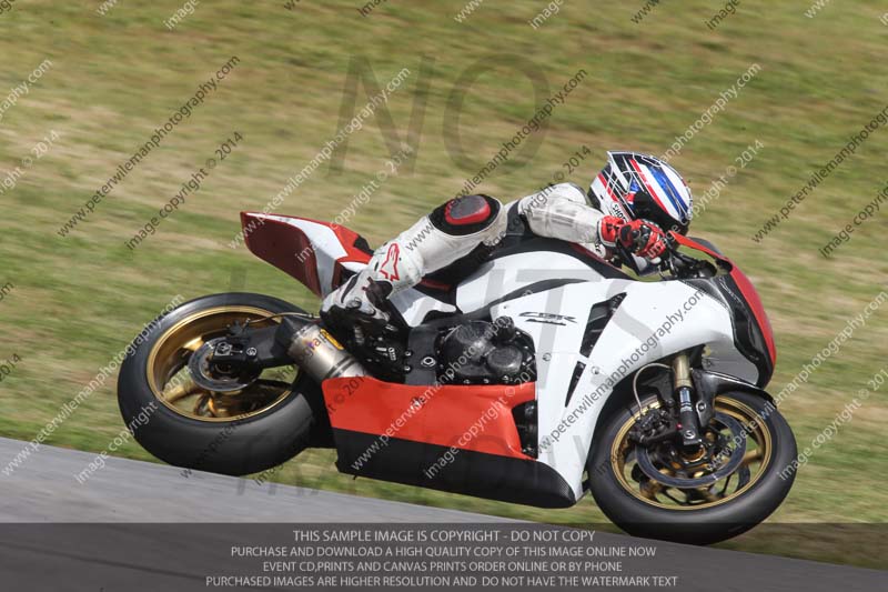motorbikes;no limits;october 2013;peter wileman photography;portimao;portugal;trackday digital images