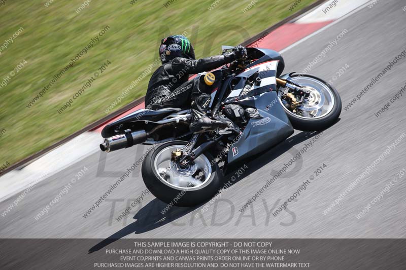 motorbikes;no limits;october 2013;peter wileman photography;portimao;portugal;trackday digital images