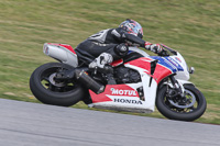 motorbikes;no-limits;october-2013;peter-wileman-photography;portimao;portugal;trackday-digital-images
