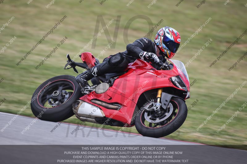 motorbikes;no limits;october 2013;peter wileman photography;portimao;portugal;trackday digital images