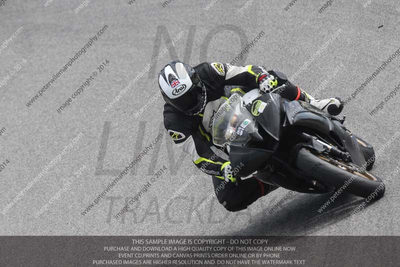 motorbikes;no limits;october 2013;peter wileman photography;portimao;portugal;trackday digital images