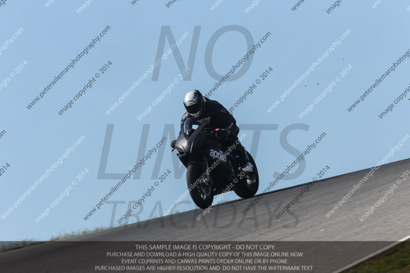motorbikes;no limits;october 2013;peter wileman photography;portimao;portugal;trackday digital images