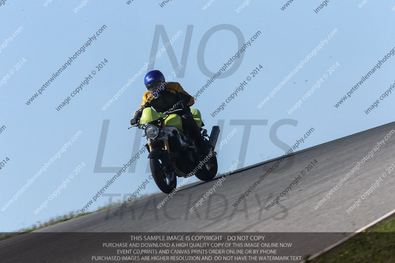 motorbikes;no limits;october 2013;peter wileman photography;portimao;portugal;trackday digital images