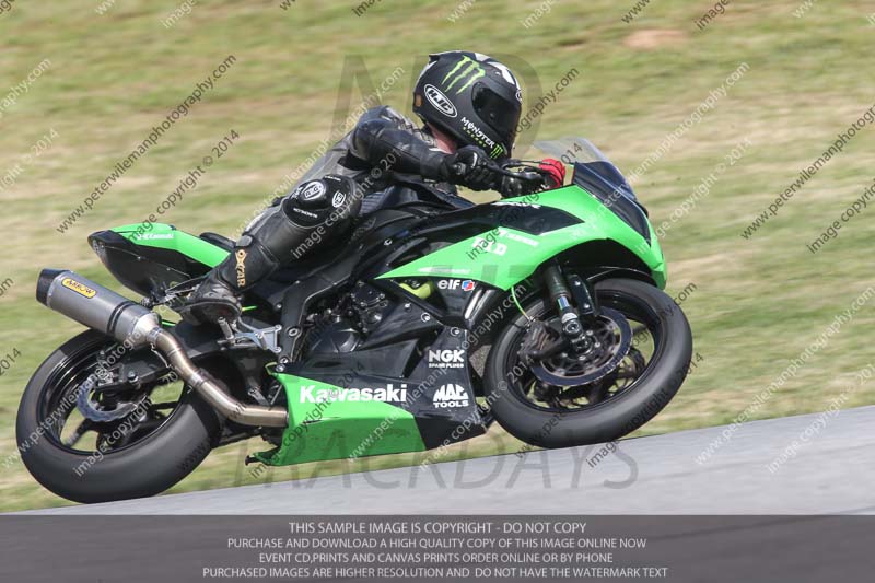 motorbikes;no limits;october 2013;peter wileman photography;portimao;portugal;trackday digital images