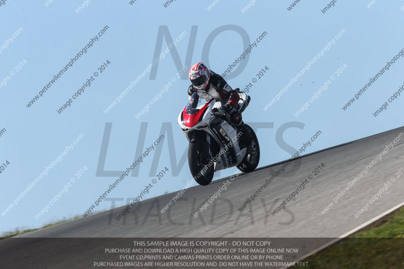 motorbikes;no limits;october 2013;peter wileman photography;portimao;portugal;trackday digital images