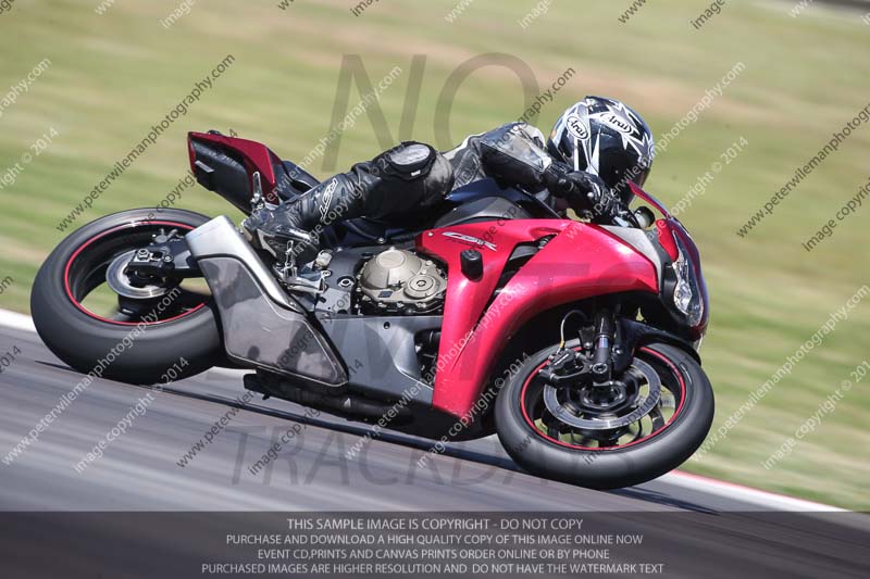 motorbikes;no limits;october 2013;peter wileman photography;portimao;portugal;trackday digital images