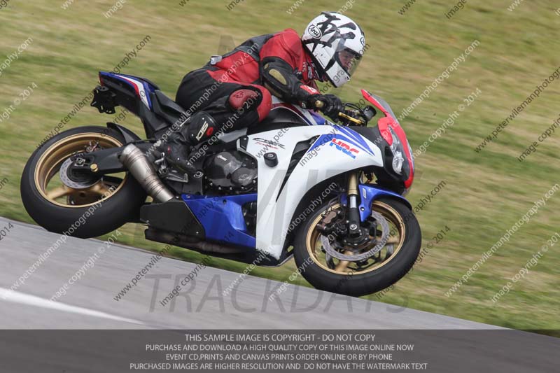 motorbikes;no limits;october 2013;peter wileman photography;portimao;portugal;trackday digital images