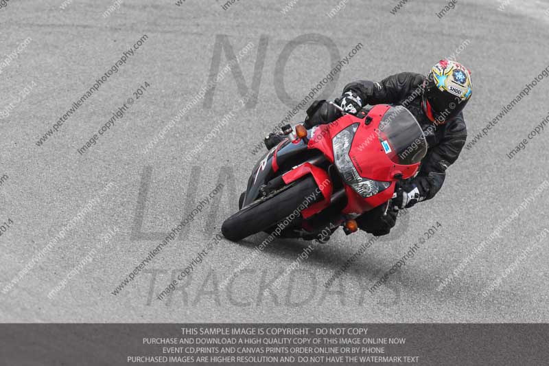 motorbikes;no limits;october 2013;peter wileman photography;portimao;portugal;trackday digital images