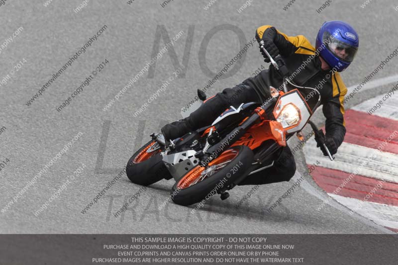 motorbikes;no limits;october 2013;peter wileman photography;portimao;portugal;trackday digital images