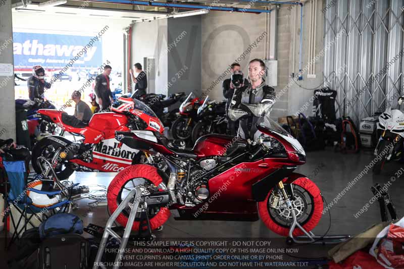 motorbikes;no limits;october 2013;peter wileman photography;portimao;portugal;trackday digital images