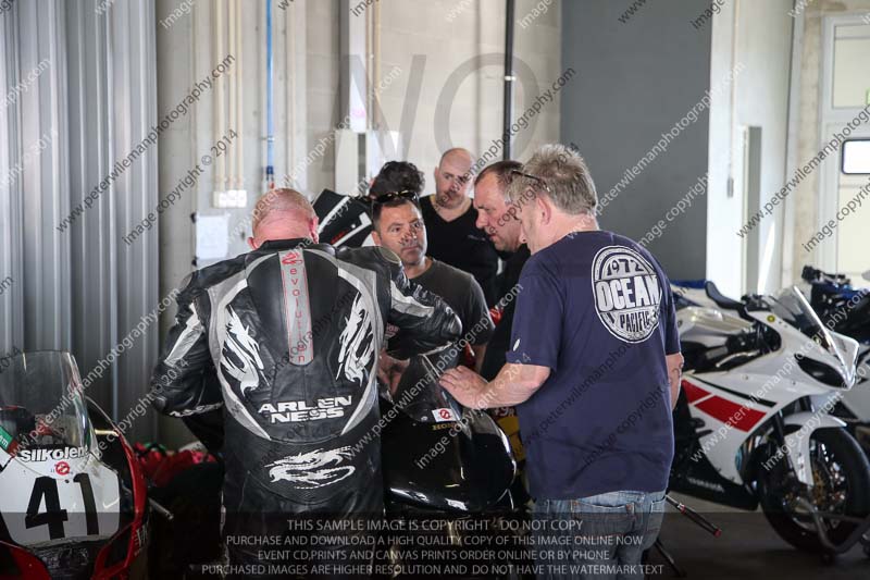 motorbikes;no limits;october 2013;peter wileman photography;portimao;portugal;trackday digital images