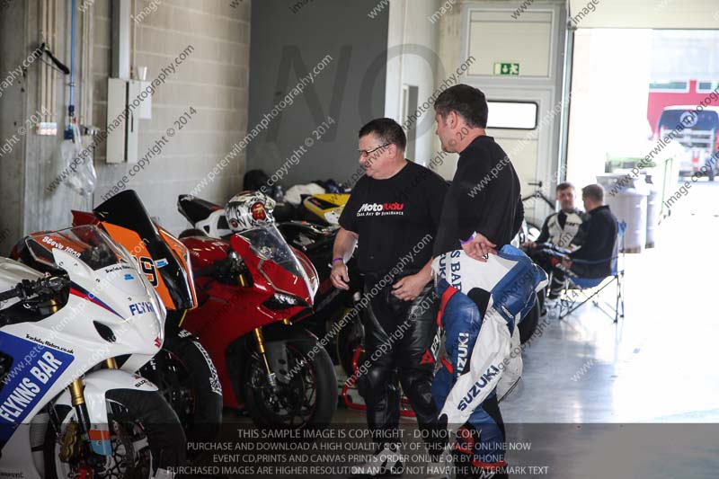 motorbikes;no limits;october 2013;peter wileman photography;portimao;portugal;trackday digital images