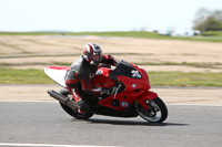 brands-hatch-photographs;brands-no-limits-trackday;cadwell-trackday-photographs;enduro-digital-images;event-digital-images;eventdigitalimages;no-limits-trackdays;peter-wileman-photography;racing-digital-images;trackday-digital-images;trackday-photos