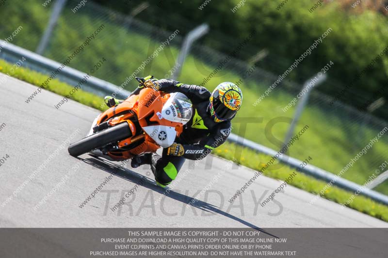 donington no limits trackday;donington park photographs;donington trackday photographs;no limits trackdays;peter wileman photography;trackday digital images;trackday photos