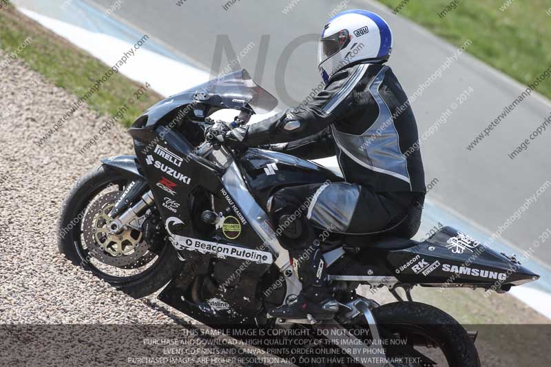 donington no limits trackday;donington park photographs;donington trackday photographs;no limits trackdays;peter wileman photography;trackday digital images;trackday photos