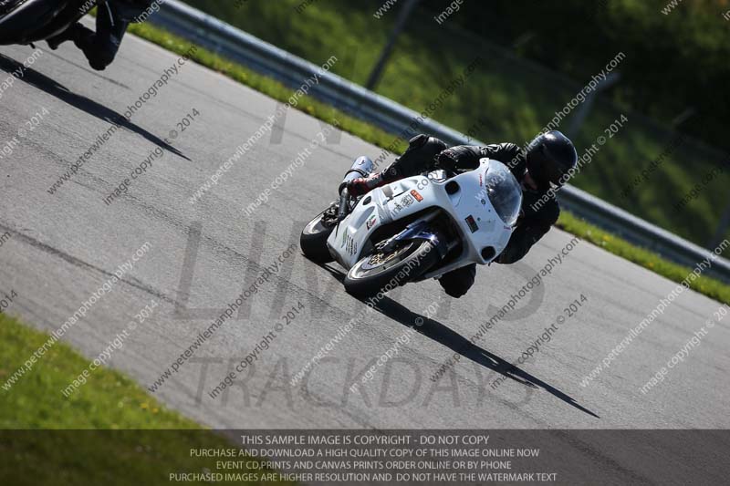 donington no limits trackday;donington park photographs;donington trackday photographs;no limits trackdays;peter wileman photography;trackday digital images;trackday photos