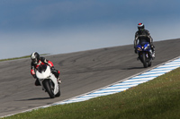 donington-no-limits-trackday;donington-park-photographs;donington-trackday-photographs;no-limits-trackdays;peter-wileman-photography;trackday-digital-images;trackday-photos