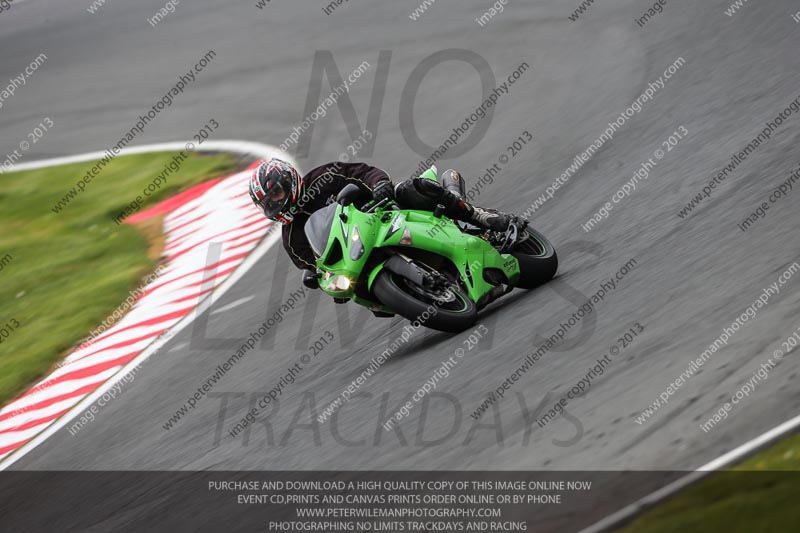 enduro digital images;event digital images;eventdigitalimages;no limits trackdays;oulton no limits trackday;oulton park cheshire;oulton trackday photographs;peter wileman photography;racing digital images;trackday digital images;trackday photos